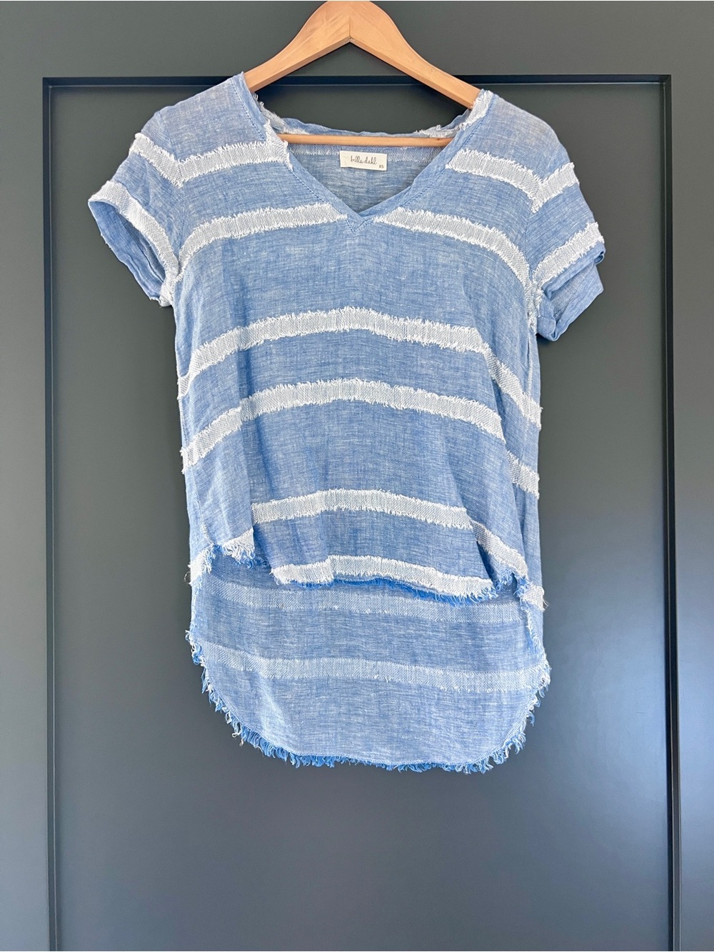 Bella Dahl Beachy Light Blue & White Striped V-Neck Short Sleeve Blouse Size XS - Picture 3 of 11